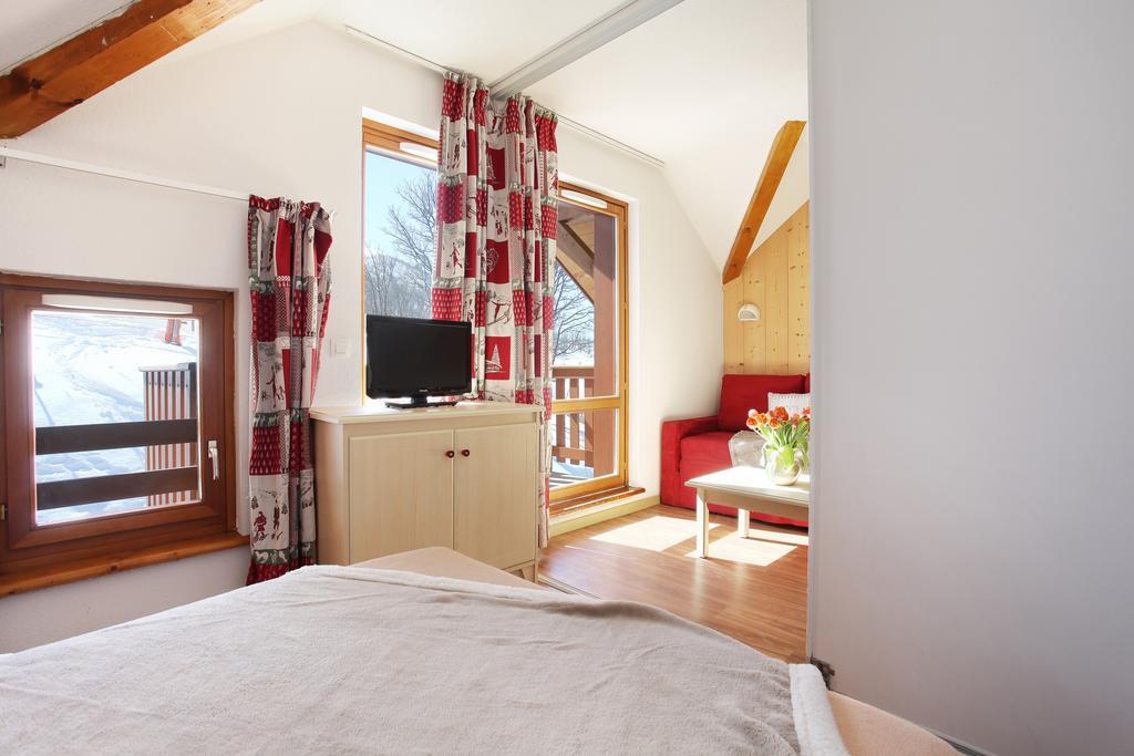 Residence Le Hameau - Saint-Francois-Longchamp Сен-Франсуа-Лоншам Екстериор снимка
